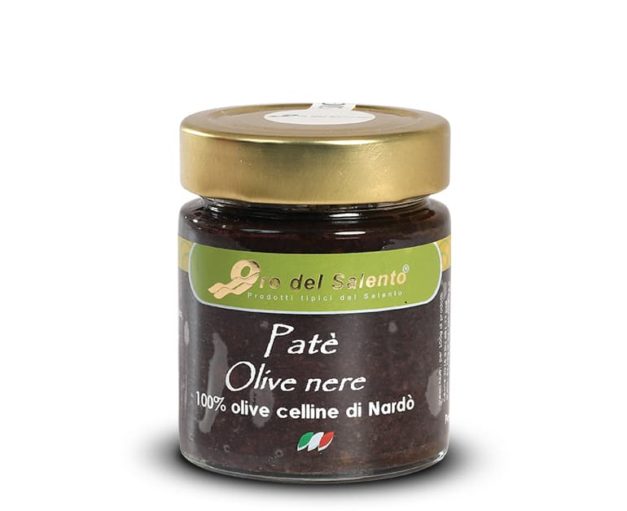 Black olives spread from cellina di nardò olives, mild and spicy