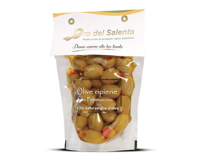 Olive verdi ripiene al peperoncino in olio extravergine di oliva